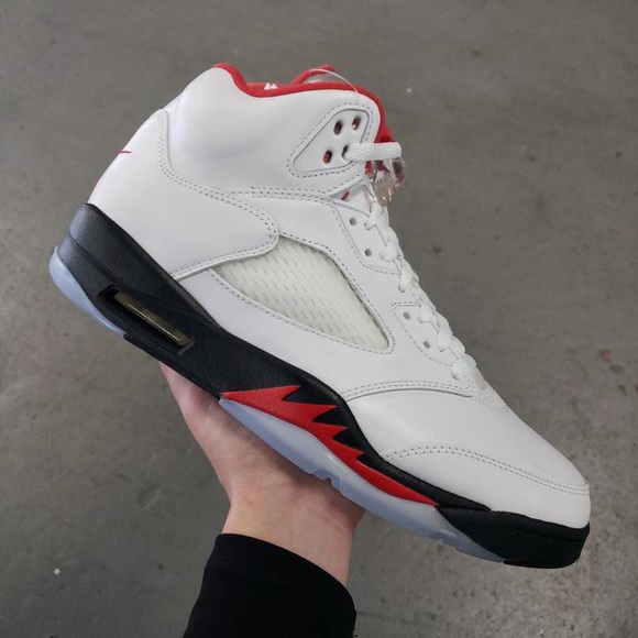 Nike Air Jordan Retro 5 “Fire Red”